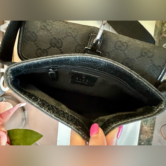 Gucci Belt Bag - Picture 11 of 15